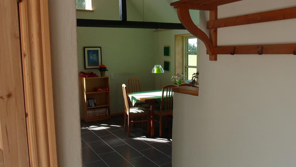 Bjaeldskovgaard Holiday House Funder Kirkeby Стая снимка